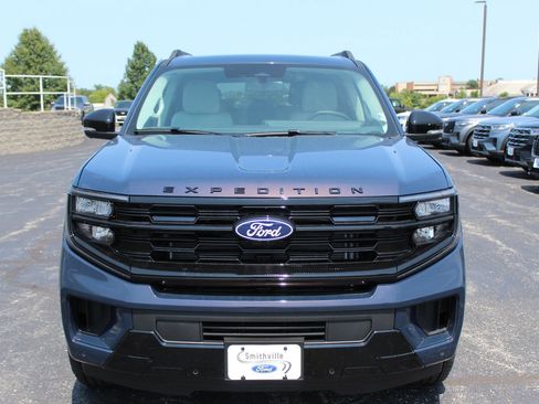 New 2027 Ford Expedition Max Platinum AWD/4WD image 8