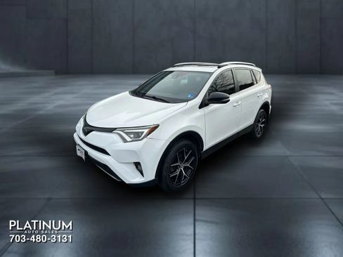 Used 2018 Toyota RAV4 SE w/ Power Extra Value Package image 6