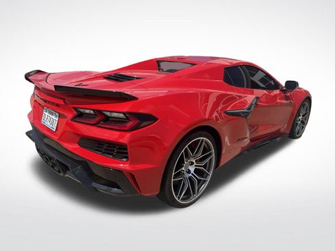 Used 2024 Chevrolet Corvette Z06 RWD image 8