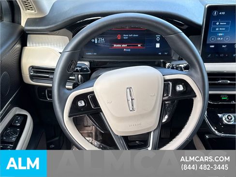 Used 2025 Lincoln Corsair AWD w/ Equipment Group 101A image 29