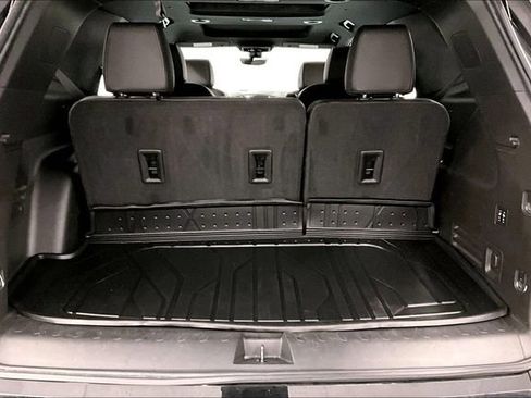 Used 2023 Chevrolet Traverse High Country w/ LPO, Floor Liner Package FWD image 43