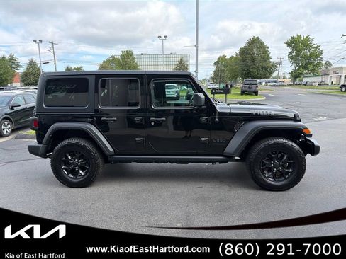 Used 2021 Jeep Wrangler Unlimited Sport AWD/4WD image 5