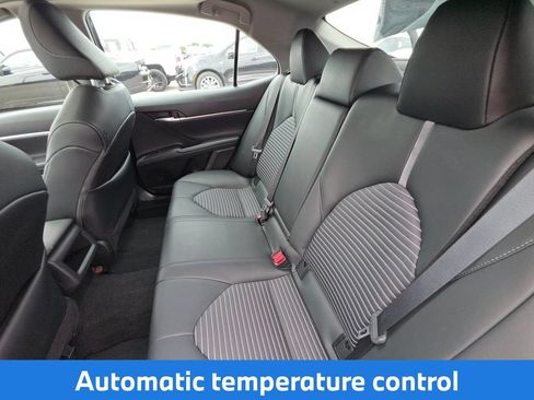 Used 2024 Toyota Camry SE FWD image 9