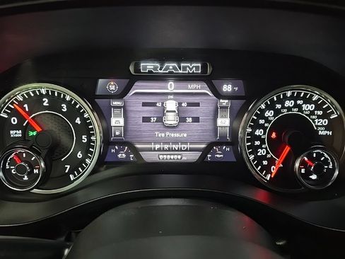 Used 2023 RAM 1500 Big Horn AWD/4WD image 21