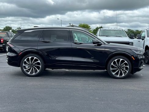 Used 2025 Lincoln Nautilus Black Label AWD/4WD image 51