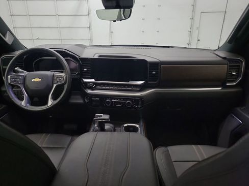 Used 2024 Chevrolet Silverado 1500 High Country w/ Technology Package image 11