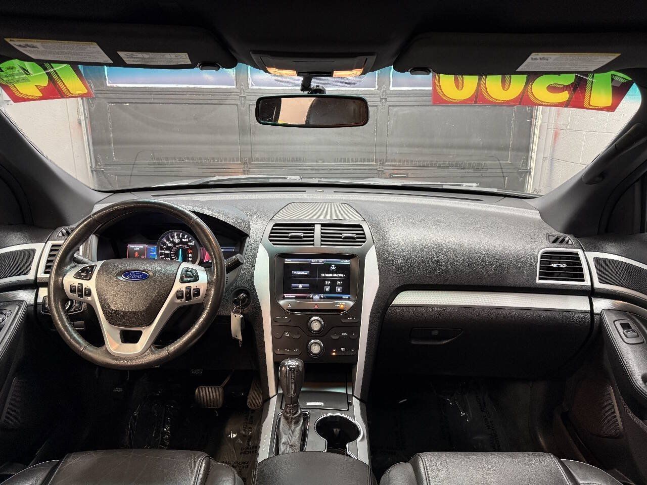 Used 2014 Ford Explorer XLT w/ Equipment Group 202A AWD/4WD image 17