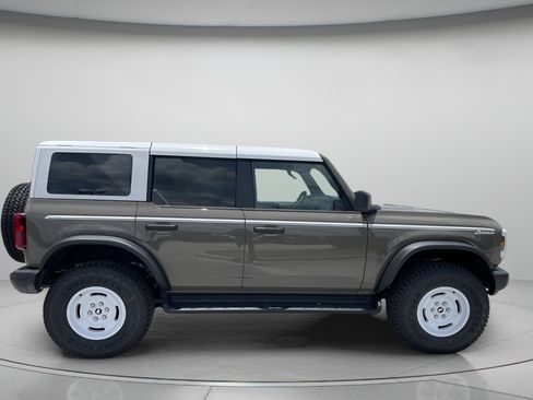 New 2026 Ford Bronco Heritage Edition AWD/4WD image 2