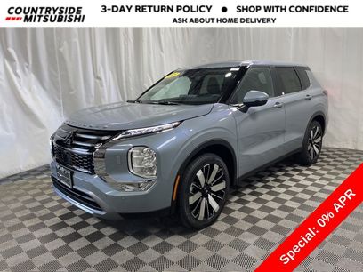 New 2025 Mitsubishi Outlander SE