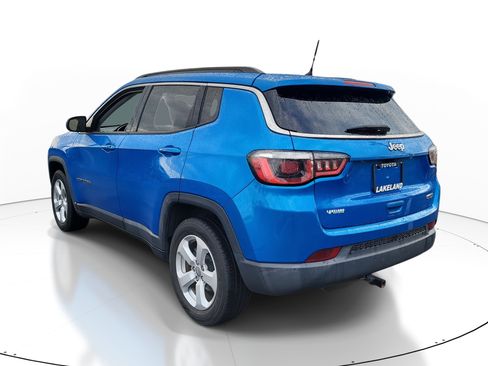 Used 2018 Jeep Compass Latitude image 5