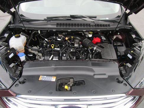 Used 2021 Ford Edge Titanium image 9