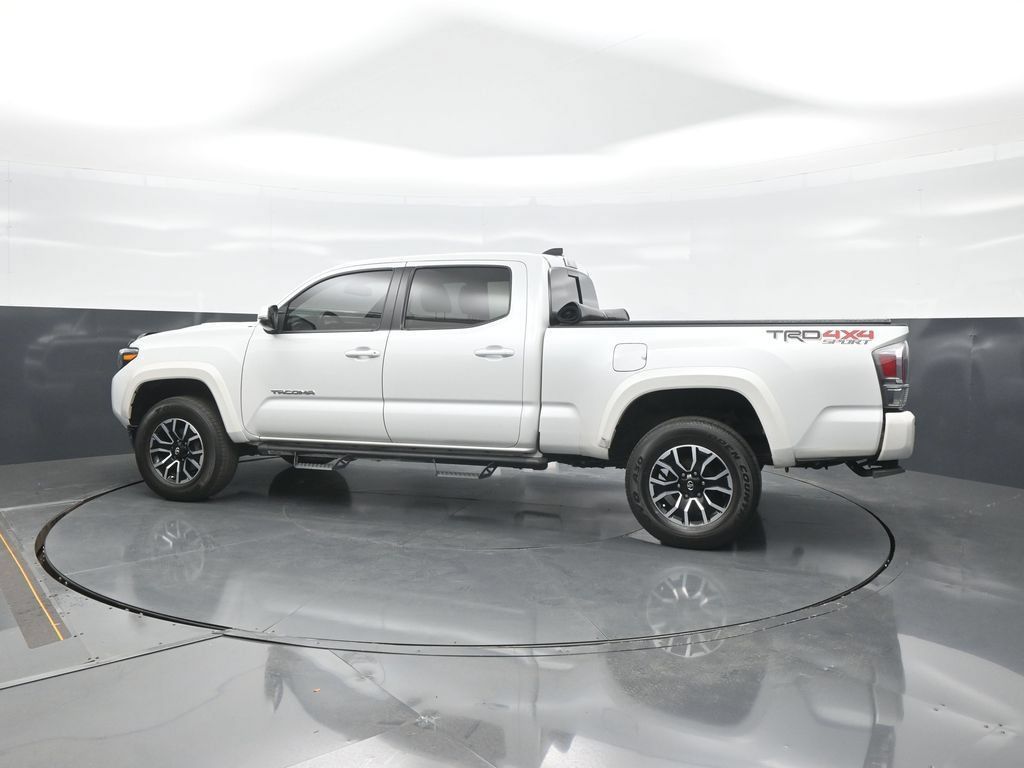 Used 2023 Toyota Tacoma TRD Sport w/ TRD Premium Sport Package AWD/4WD image 4
