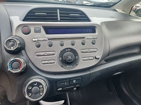 Used 2013 Honda Fit image 21
