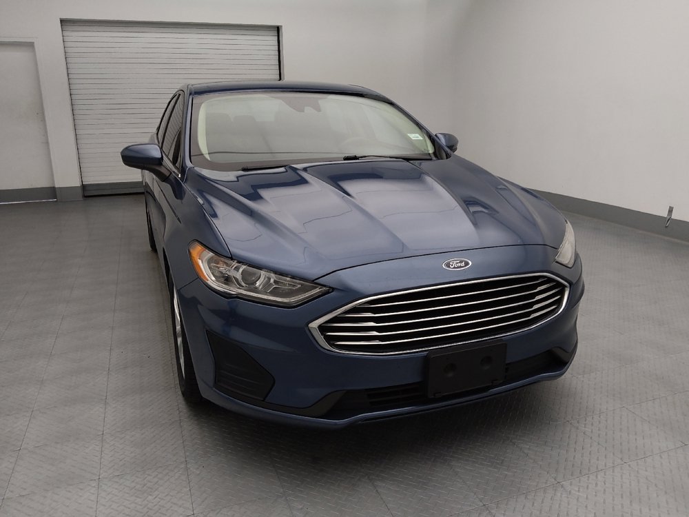 Used 2019 Ford Fusion SE FWD image 14