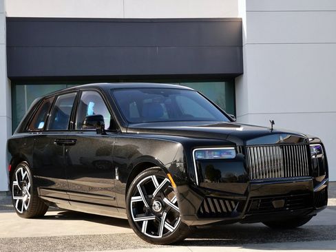 New 2026 Rolls-Royce Cullinan Black Badge image 20