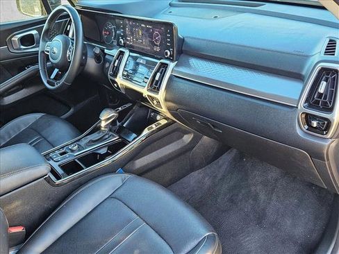 Used 2021 Kia Sorento SX image 24