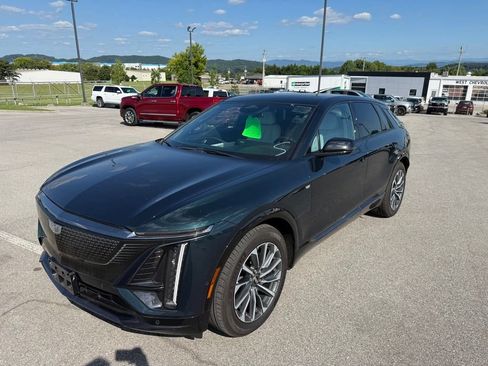 Used 2024 Cadillac Lyriq Sport AWD/4WD image 2