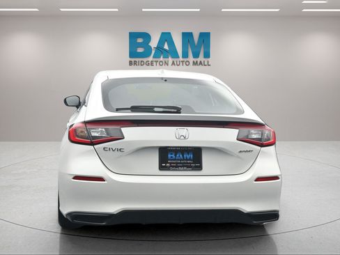 Used 2024 Honda Civic Sport image 4