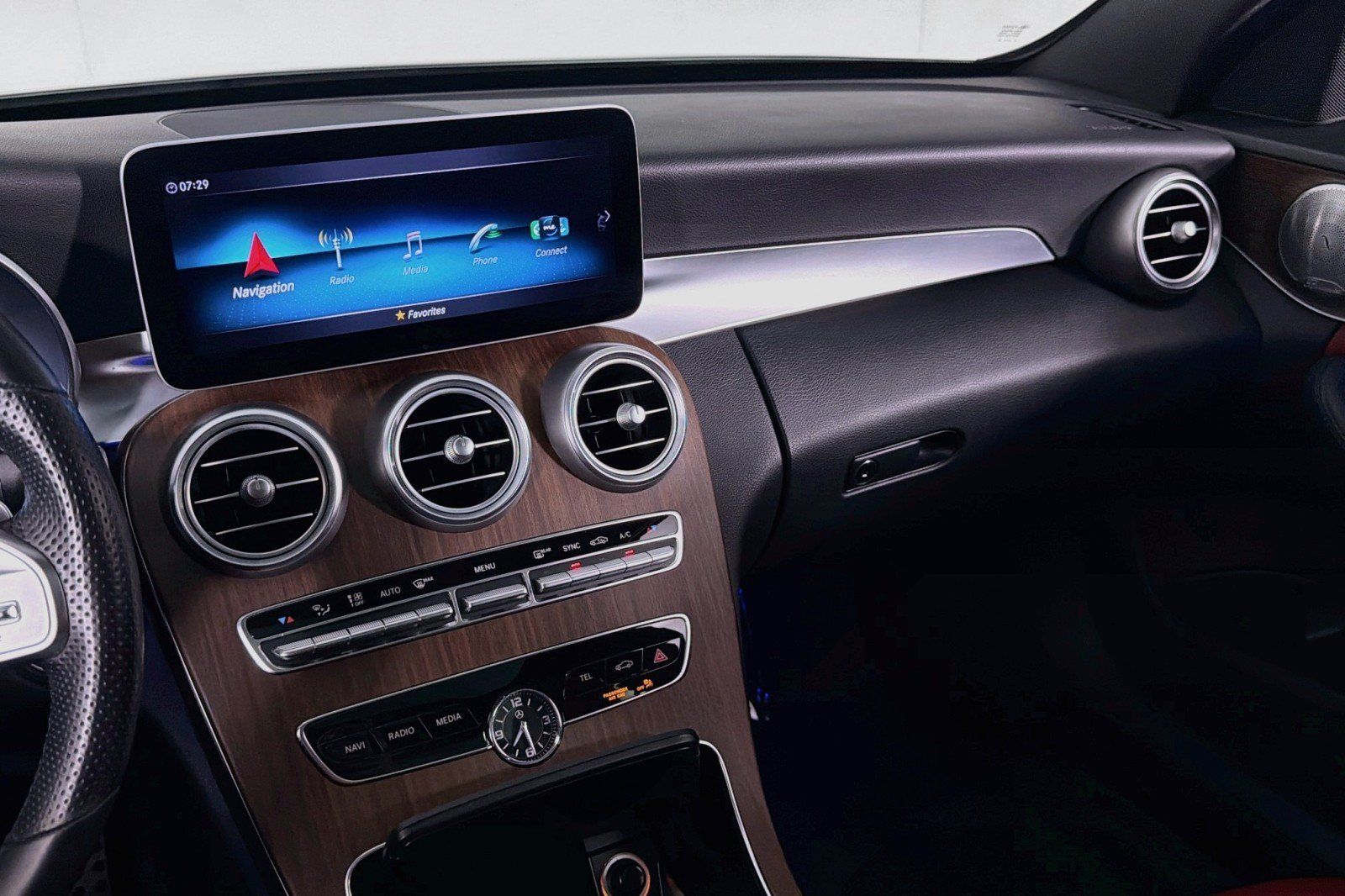 Used 2020 Mercedes-Benz C 300 Sedan image 22