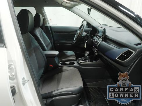 Used 2021 Kia Seltos S AWD/4WD image 13