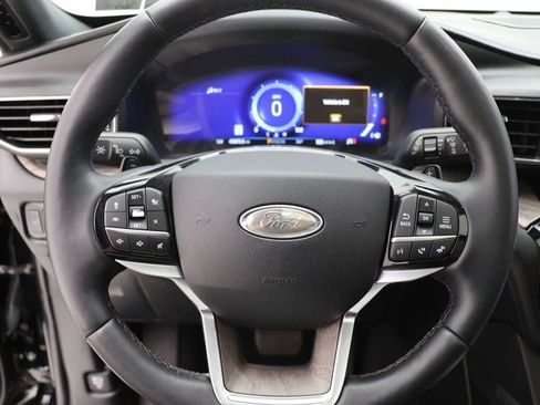 Used 2021 Ford Explorer Platinum w/ Equipment Group 601A image 21