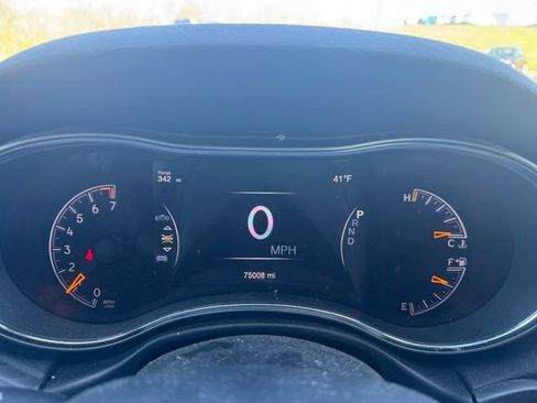 Used 2019 Jeep Grand Cherokee Limited w/ Luxury Group II image 21