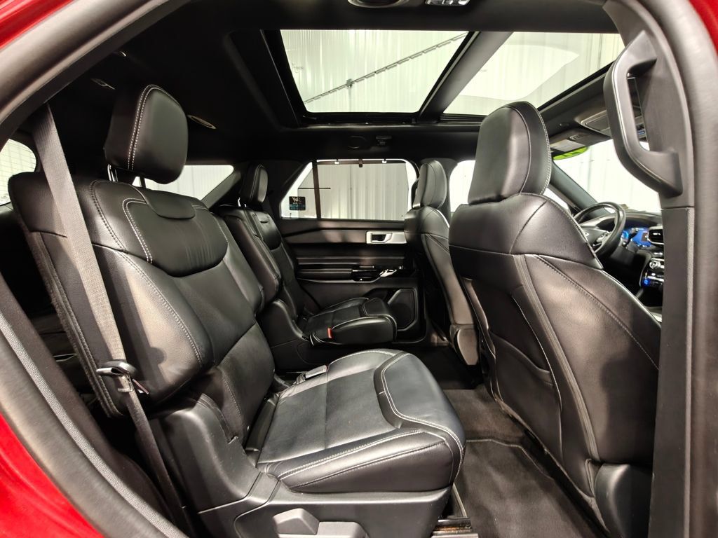 Used 2021 Ford Explorer ST w/ Equipment Group 401A AWD/4WD image 30
