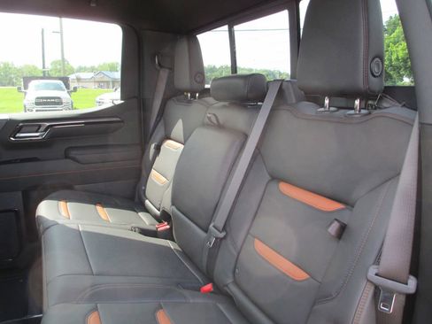 New 2026 GMC Sierra 1500 AT4 w/ AT4 Premium Package AWD/4WD image 16