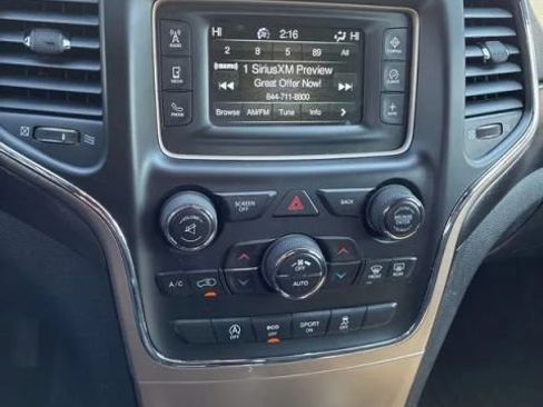 Used 2016 Jeep Grand Cherokee Laredo w/ Quick Order Package 23E RWD image 13