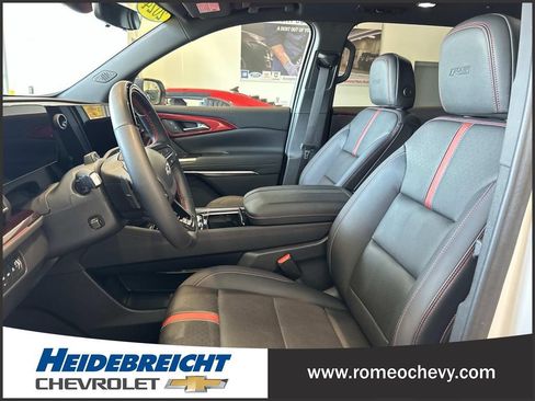 Used 2024 Chevrolet Traverse RS w/ LPO, Floor Liner Package AWD/4WD image 13