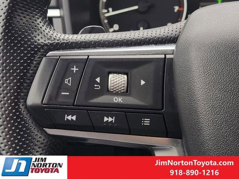 Used 2024 Mitsubishi Outlander SE image 30