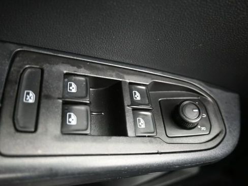 Used 2024 Volkswagen Taos S FWD image 23
