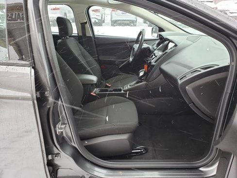 Used 2017 Ford Focus SEL w/ Cold Weather Package image 19