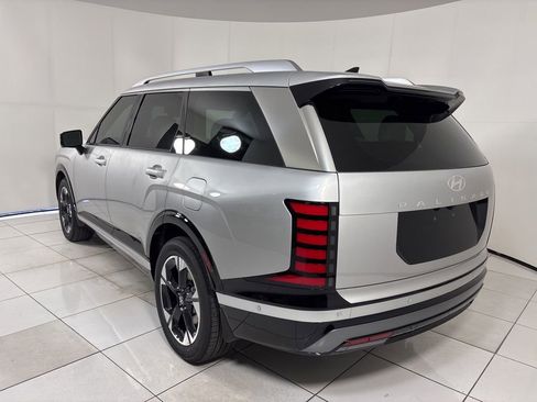 New 2026 Hyundai Palisade Limited FWD image 3