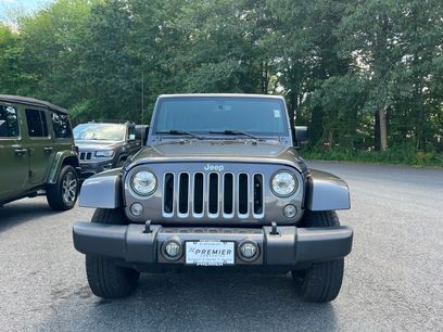 Used 2017 Jeep Wrangler Unlimited Sahara w/ Connectivity Group