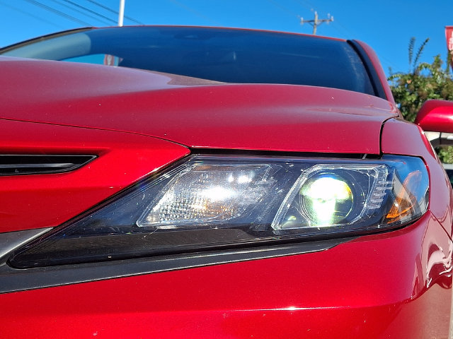 Used 2024 Toyota Camry SE FWD image 6