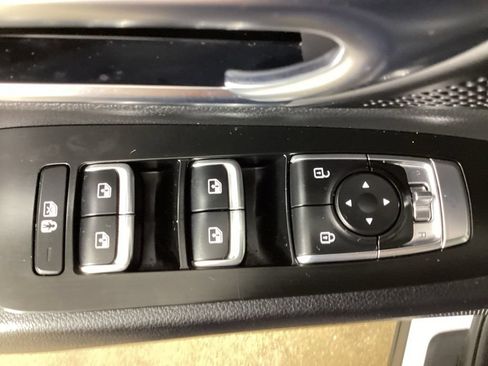 Used 2022 Kia Telluride EX AWD/4WD image 19
