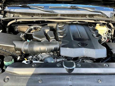 Used 2015 Toyota 4Runner SR5 image 31