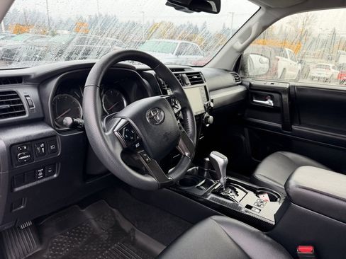 Used 2022 Toyota 4Runner TRD Off-Road Premium image 16