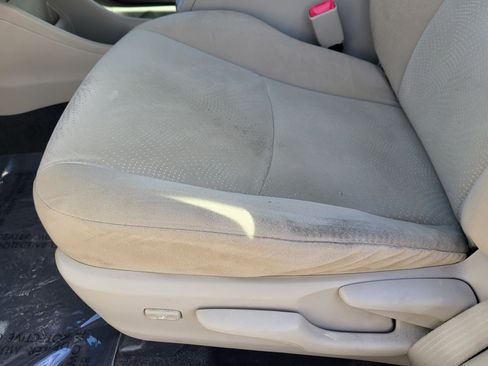 Used 2013 Toyota Prius V Three image 22