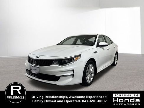 Used 2018 Kia Optima LX w/ 17" Alloy Wheels Package image 2