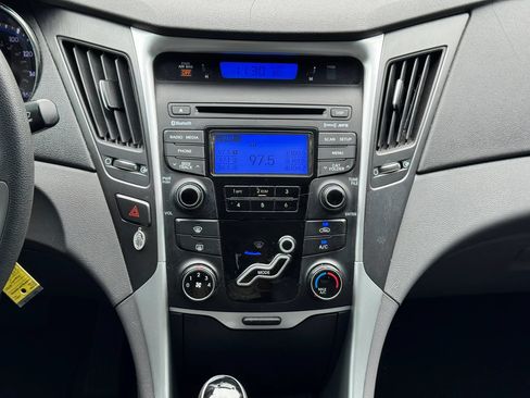 Used 2013 Hyundai Sonata GLS FWD image 16