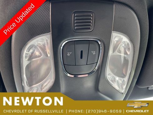 Used 2025 Jeep Compass Latitude AWD/4WD image 23