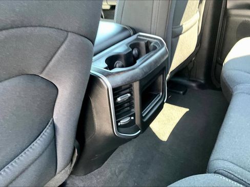 Used 2022 RAM 1500 Big Horn AWD/4WD image 10