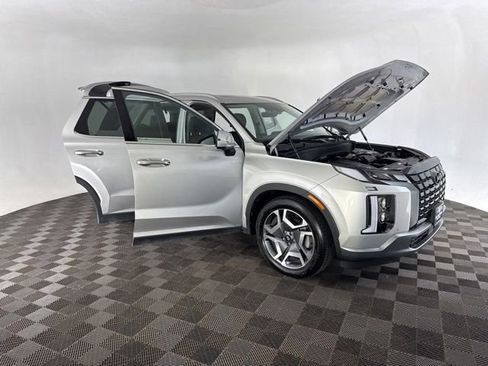 Used 2025 Hyundai Palisade SEL image 16