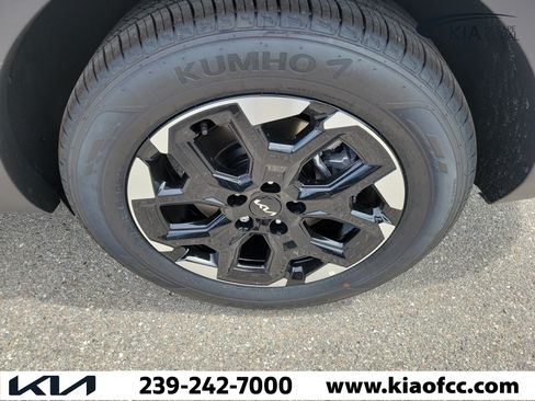 New 2026 Kia Sorento S FWD image 6