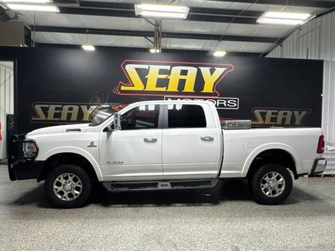 Used 2020 RAM 2500 Laramie AWD/4WD image 2