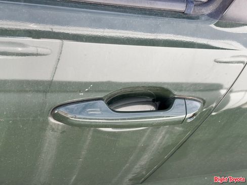 Certified 2021 Toyota Tacoma TRD Off-Road w/ Technology Package image 10