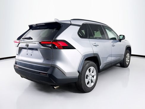 Used 2019 Toyota RAV4 LE FWD image 30