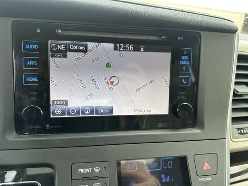 Used 2015 Toyota Sienna XLE w/ XLE Navigation Package image 11